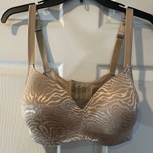 Playtex Size 42 Elegant Tan Lace Bra